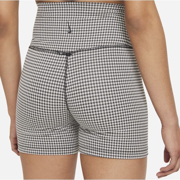 nike yoga women's gingham shorts