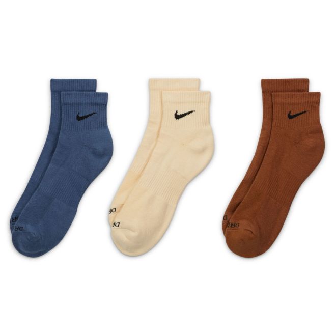 Nike Everyday Cushioned Training Ankle Socks (3 Pairs). Nike IN